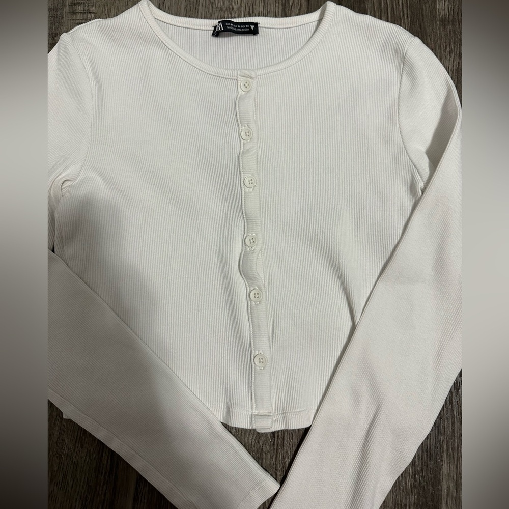 Zara tight fitting cardigan